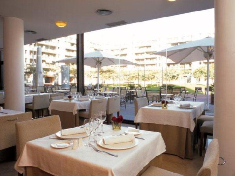 Hesperia Barcelona Del Mar Hotel Restaurant photo